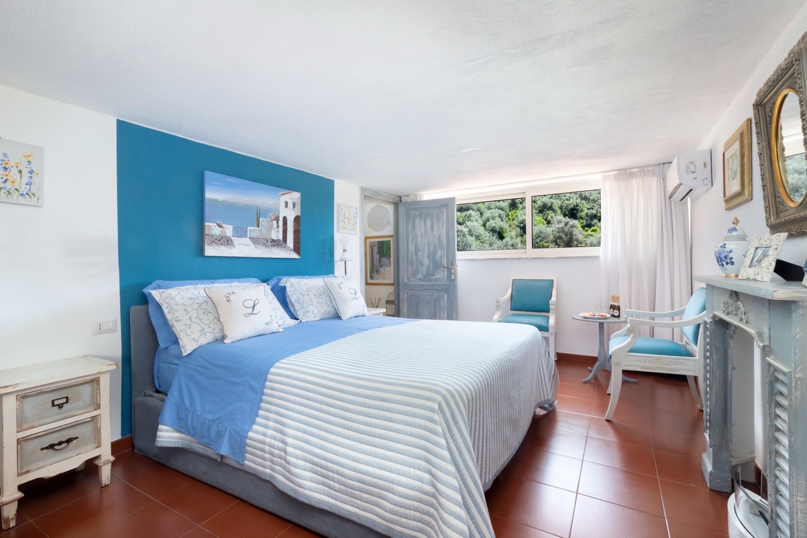 Attic Room - Image 2