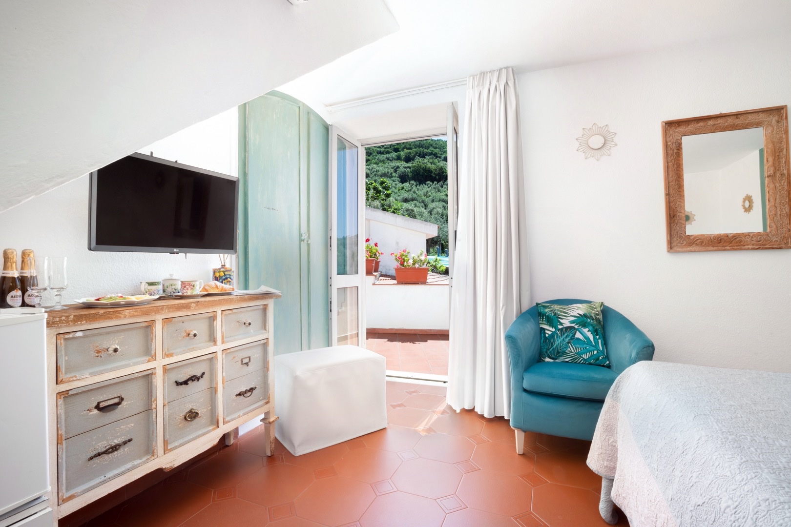 Terrace Room - Image 7